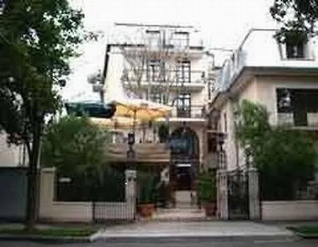 Hotel Piccolo Mondo Bukarest